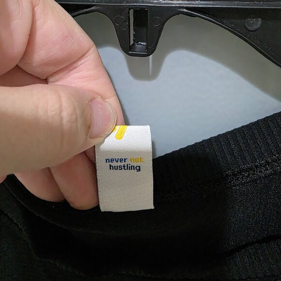 Old Navy Active Crop Tank Top Black 3X Plus Size Workout Athleisure Lightweight - Picture 4 of 8